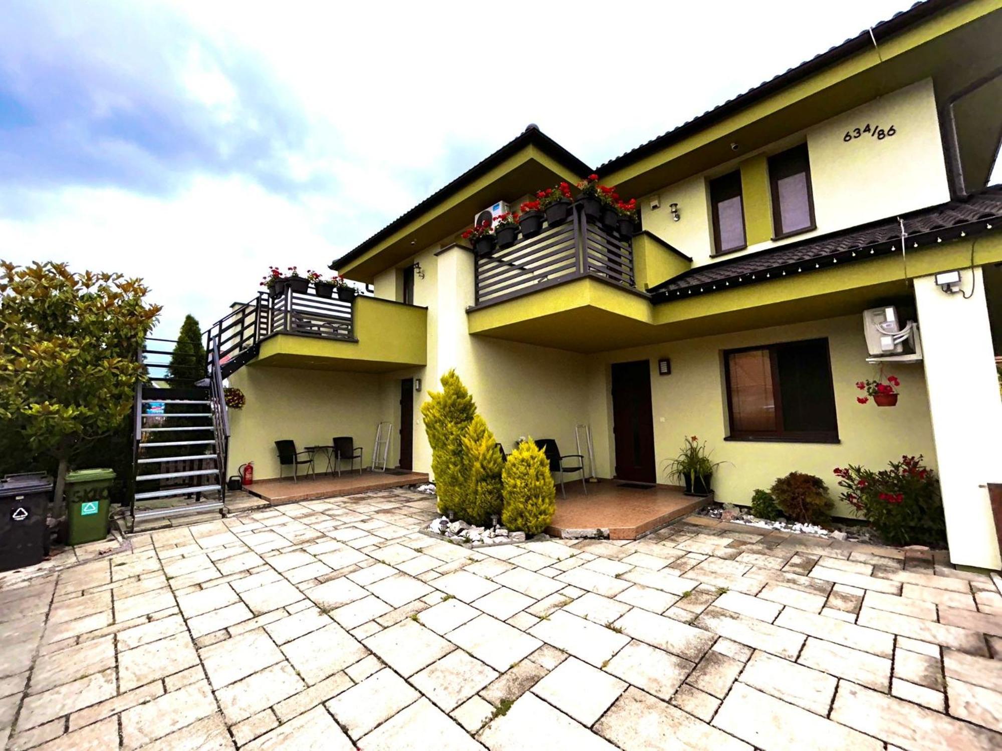 Apartmany Zeleny Dom Podhájska Екстериор снимка